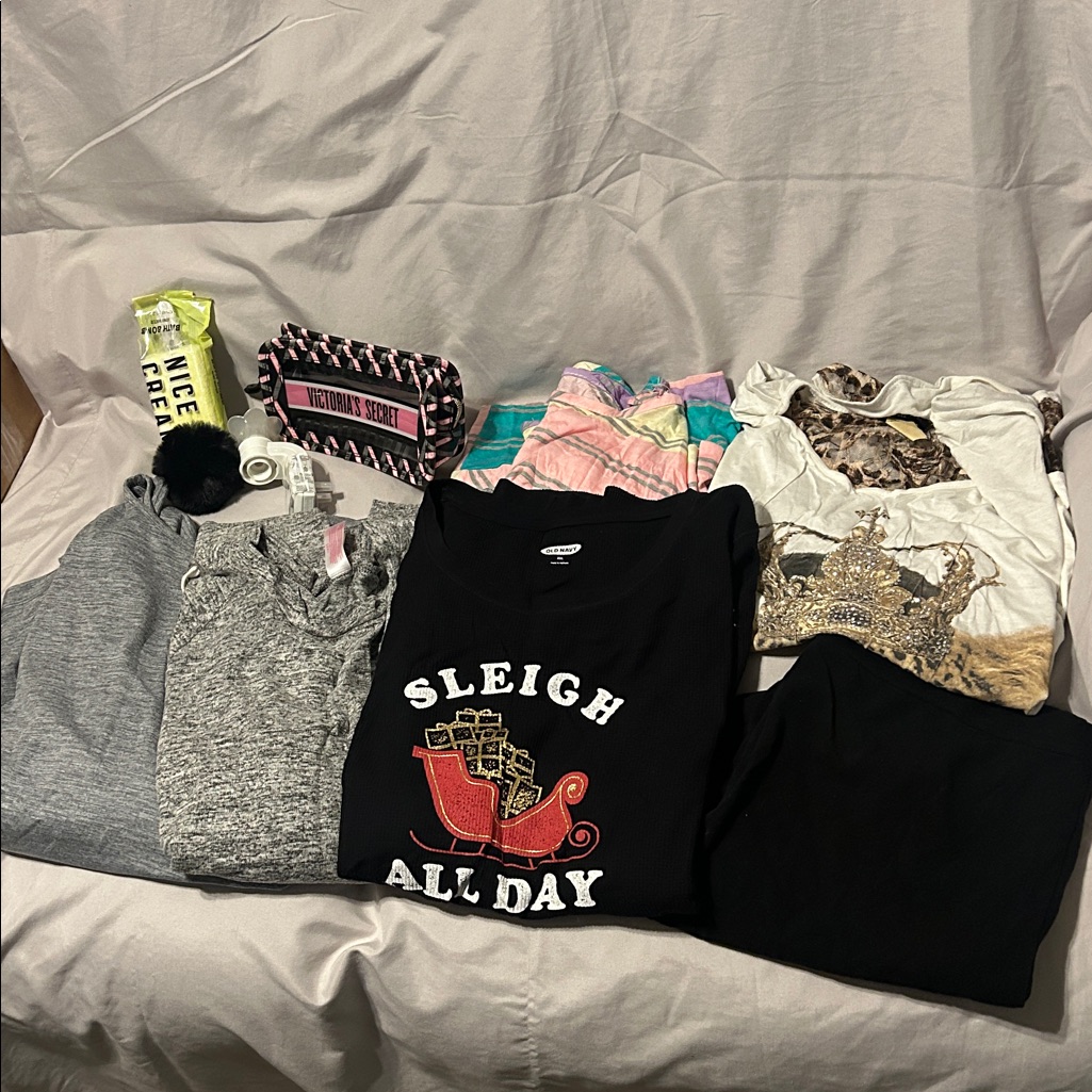 Moving Sale Bundle Box: 10 Pc